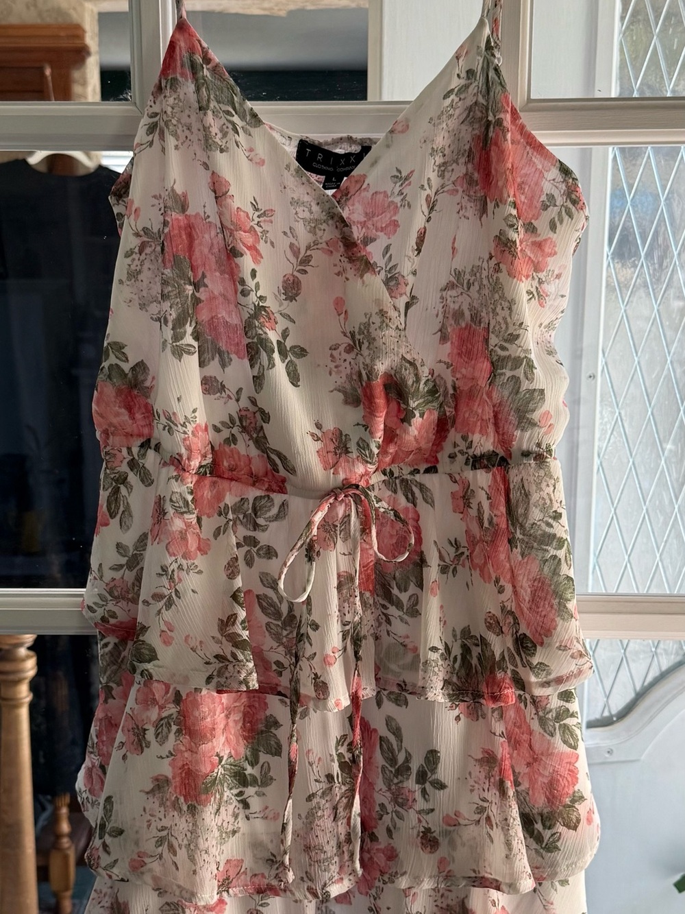 NWOT Trixxi Clothing Company-Floral Tiered Chiffon Dress, Size Large